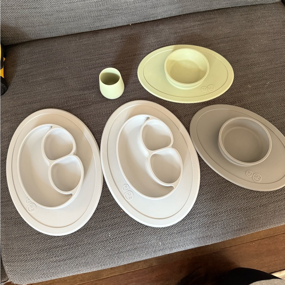GUC EZPZ Mini Mats, Mini Bowls, and Small Cup